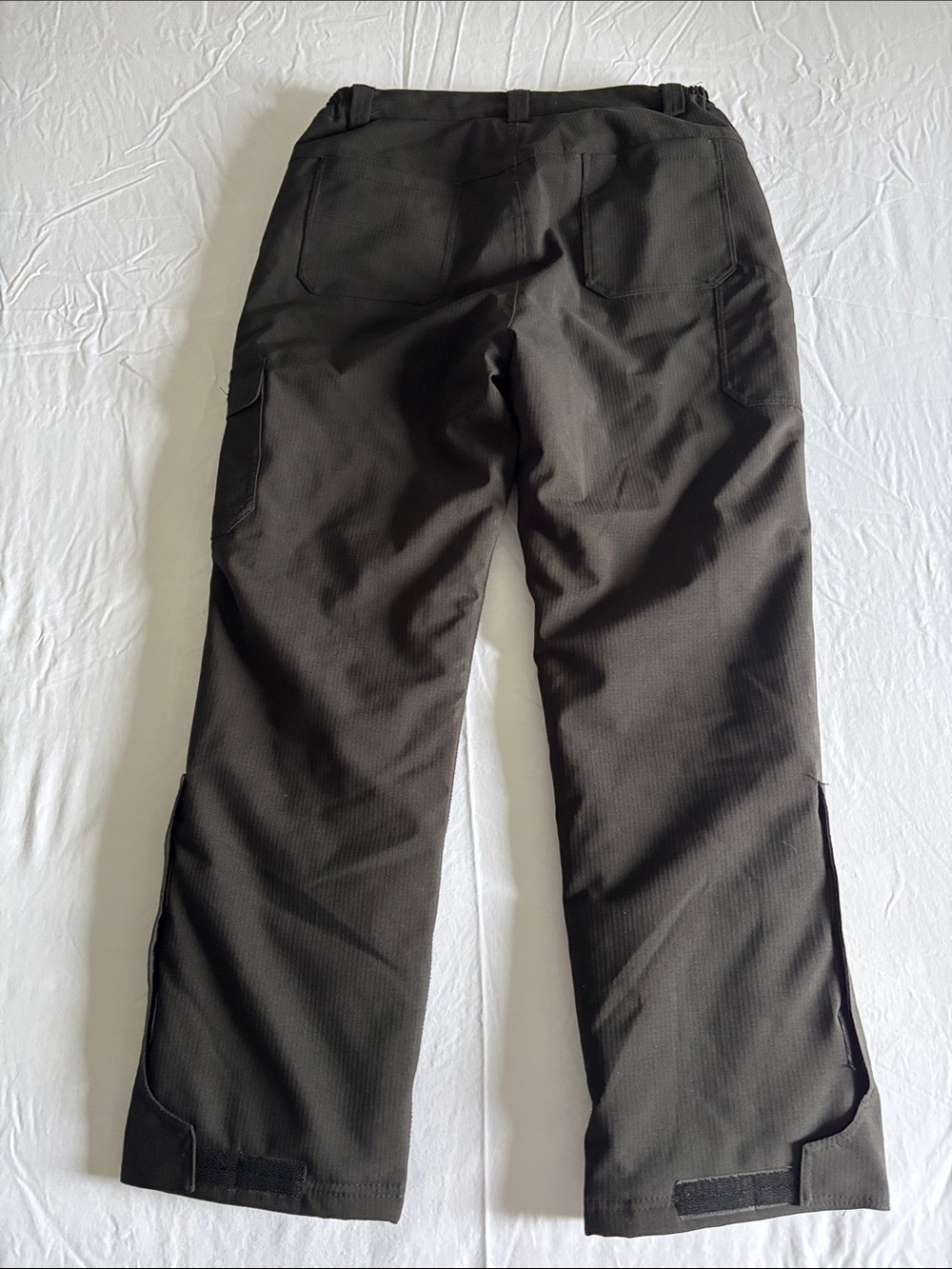 Dakota Black Women's Ski Pants — Insulated Cargo Snow Trousers - Picture 2 of 3